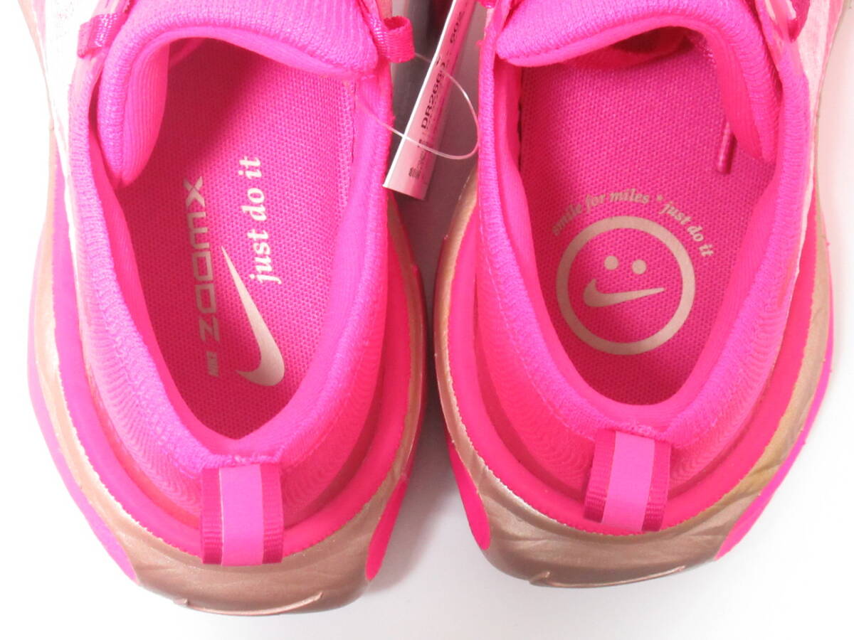 NIKE WMNS ZOOMX INVINCIBLE RUN FK 3 ピンク ゴールド 25cm ナイキ ウィメンズ ズームX インヴィンシブル ラン フライニット DR2660-602_画像6
