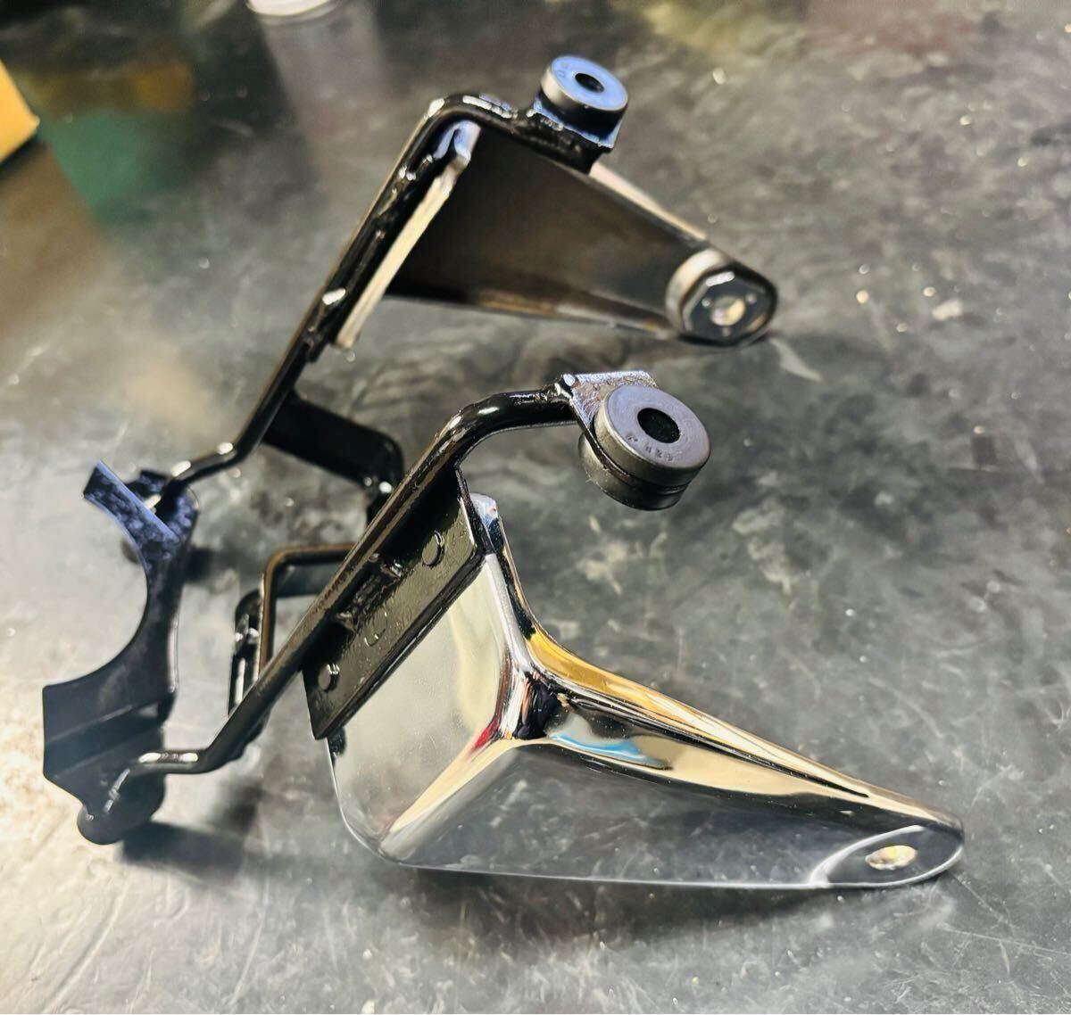 ホンダ CB750K(RC01)純正ヘッドライトステー中古品 (検索 ホンダ CB750K(RC01)純正ヘッドライトステー中古品 (検索