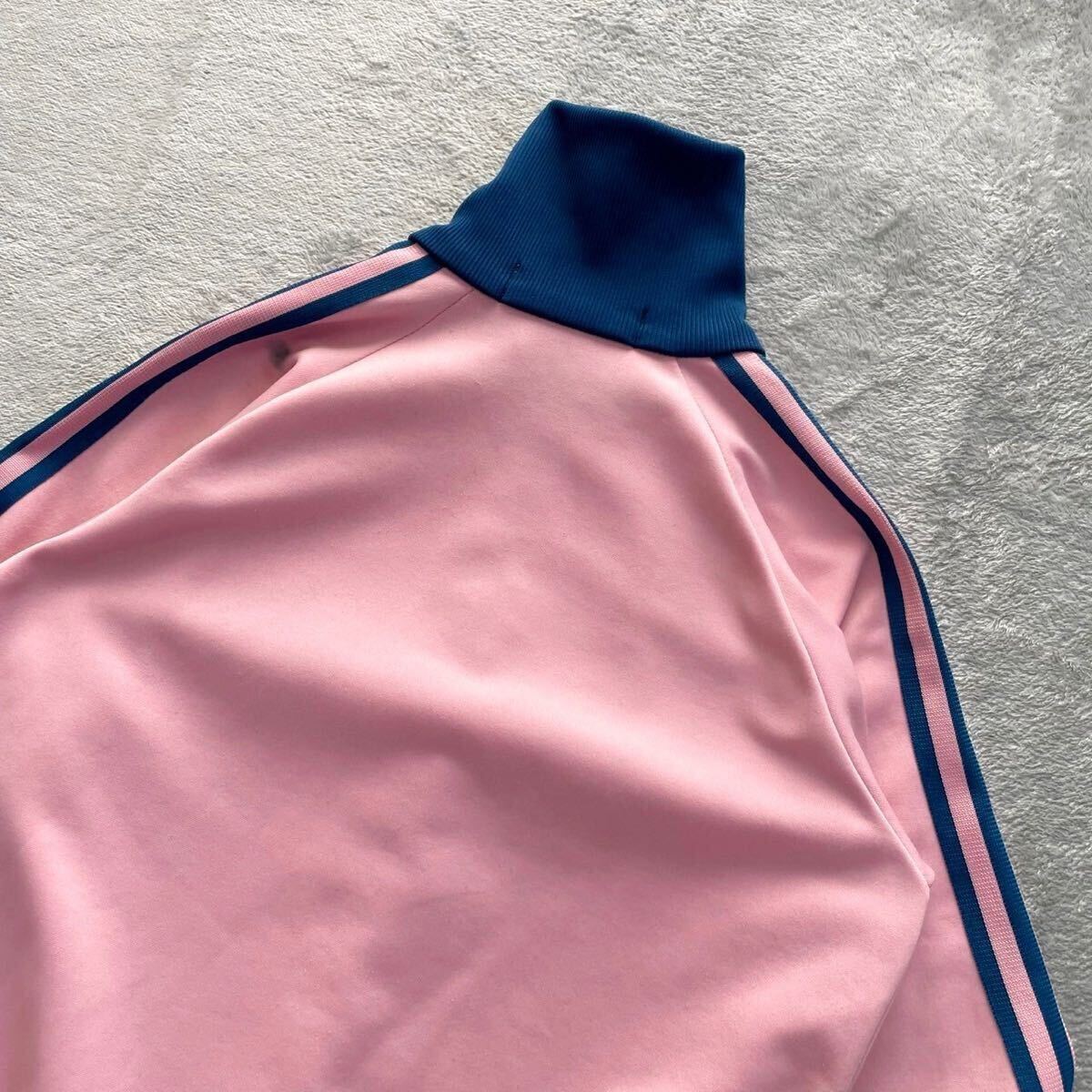 希少 アディダス トレフォイル 刺繍 ロゴ デサント製 トラック 希少 アディダス トレフォイル 刺繍 ロゴ デサント製 トラック