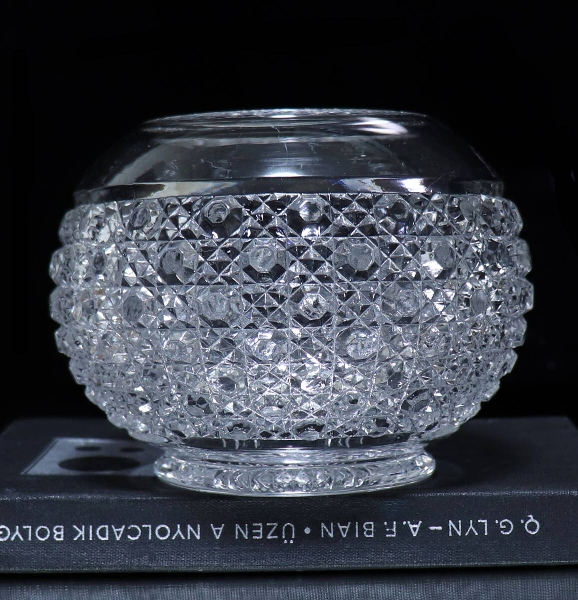 17000円 オールド・バカラ (BACCARAT) 稀少 丸型 切子花瓶 1890 17000円 オールド・バカラ (BACCARAT) 稀少 丸型 切子花瓶 1890