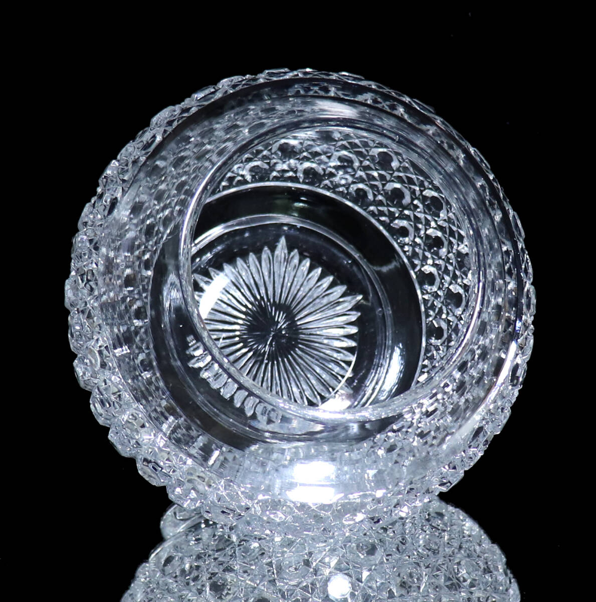 17000円 オールド・バカラ (BACCARAT) 稀少 丸型 切子花瓶 1890 17000円 オールド・バカラ (BACCARAT) 稀少 丸型 切子花瓶 1890