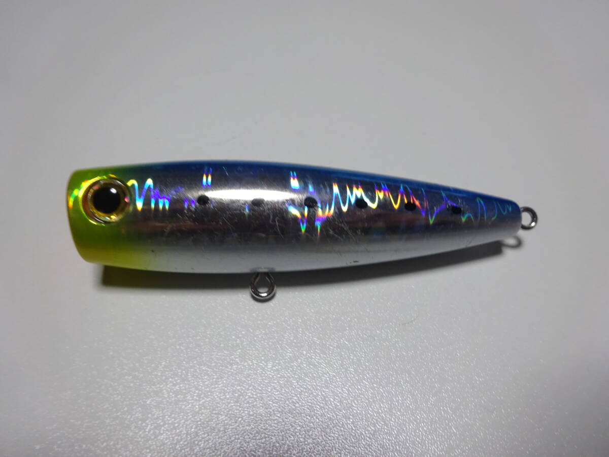 ポップクイーン　80　イワシ　ギラギラです。　　ボイルしているのに食わない時に　一口サイズ　丸飲み注意　小さくてもぶっ飛びです。_画像2