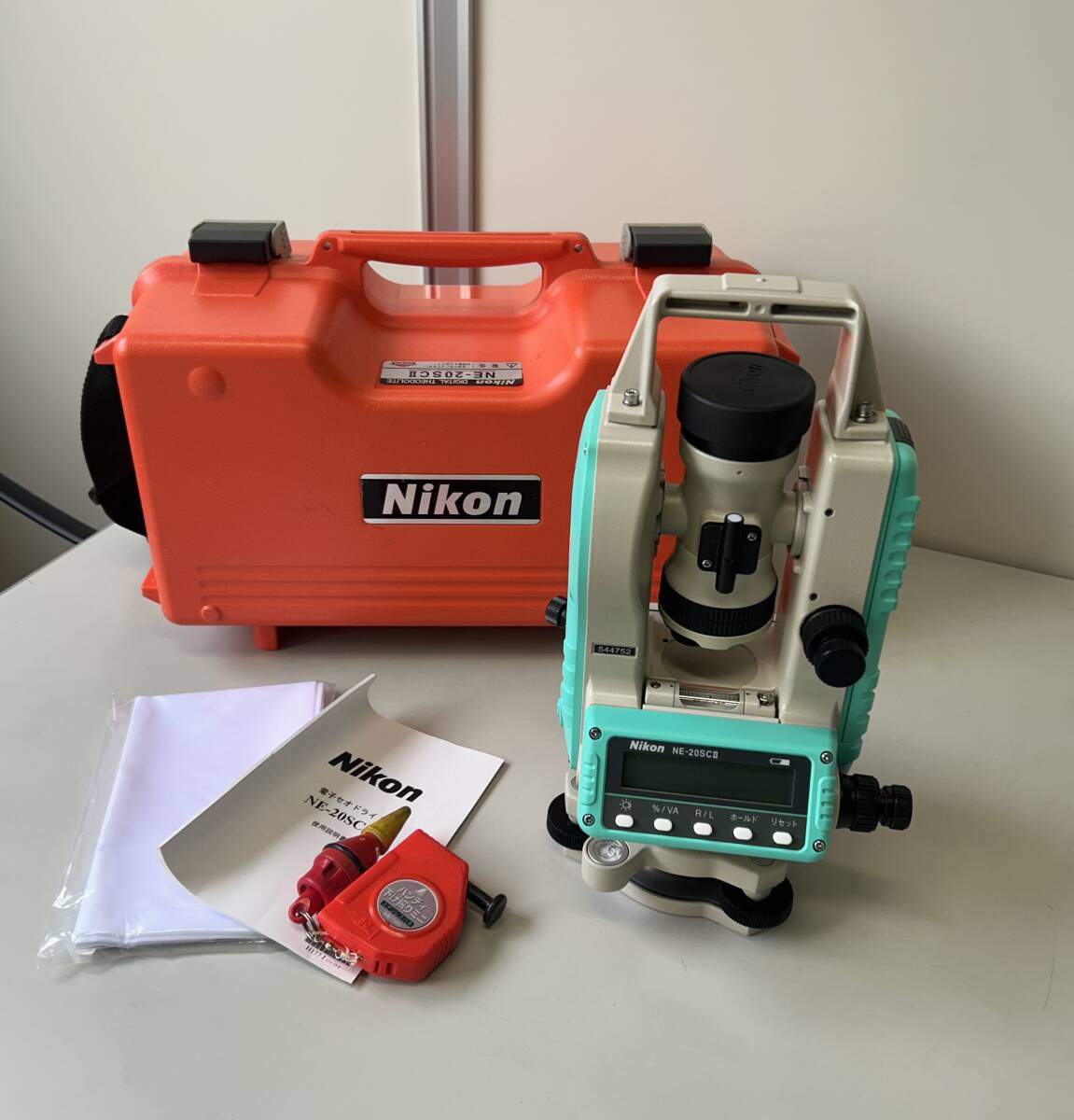 校正証明書付き◇送料無料◇Nikon(ニコン) 電子セオドライト NE-20SCⅡ ◇土木 測量 建築 トータルステーション ◇I0000898