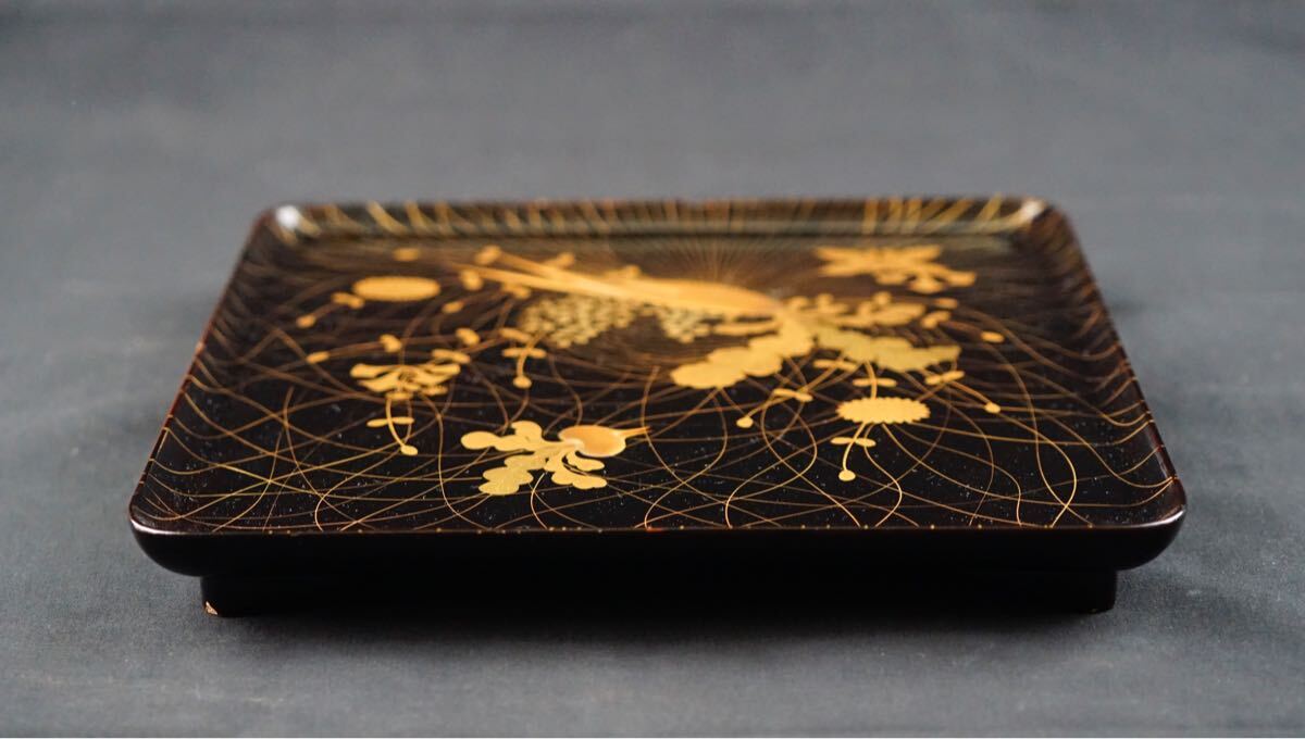 漆芸 巻物に草花 金銀蒔絵 黒塗 吸物膳 五客 足付四方膳 春【MA97】 Yahoo!オークション - 木地漆塗 七草高蒔絵吸物膳 5客 箱付 布袋