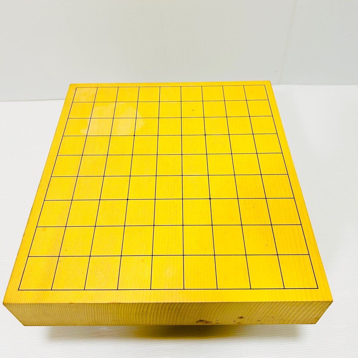 将棋盤 柾目 足付き 天童特産将棋駒 大王作 錦旗 手彫り ゲーム 将棋盤 柾目 足付き 天童特産将棋駒 大王作 錦旗 手彫り ゲーム