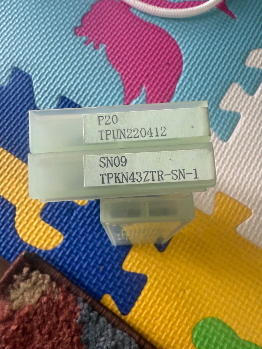 フライス加工用チップ TPCN/TPEN/TPKN 43Z SN09 1箱、PT201箱 フライス加工用チップ TPCN/TPEN/TPKN 43Z SN09 1箱、PT201箱