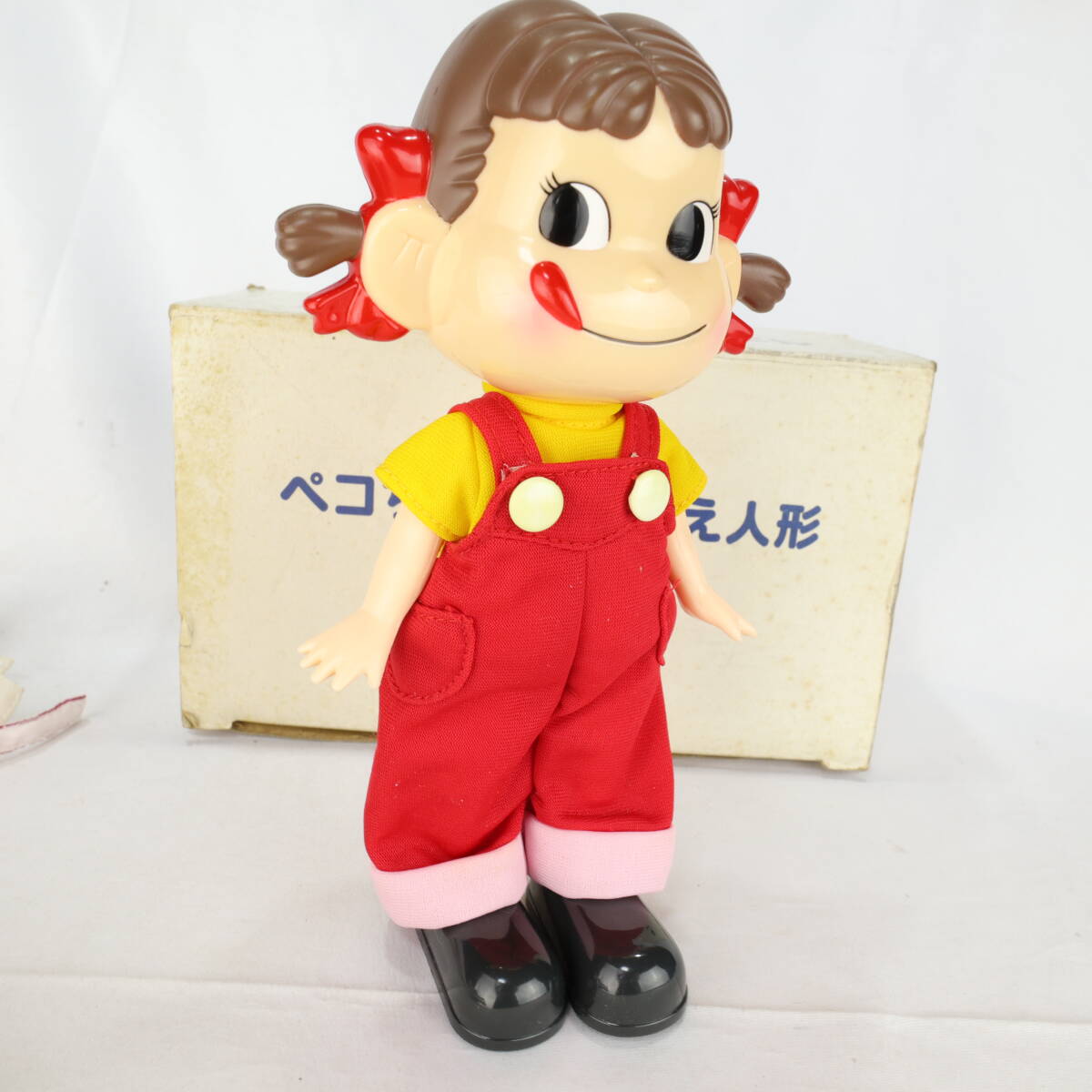 FUJIYA/不二家/フジヤ ペコちゃん着せ替え人形 着せ替え衣装 標準他3セット付 キャンペーン/非売品/昭和レトロ アンティーク 一部汚れ有_画像5