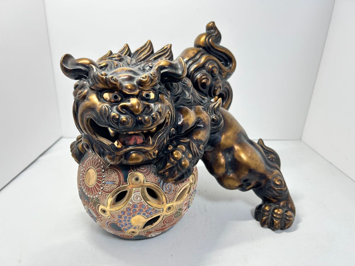 1332 【九谷焼】 玉乗り獅子 置物 縁起物 魔除け 白獅子 狛犬 1332 【九谷焼】 玉乗り獅子 置物 縁起物 魔除け 白獅子 狛犬