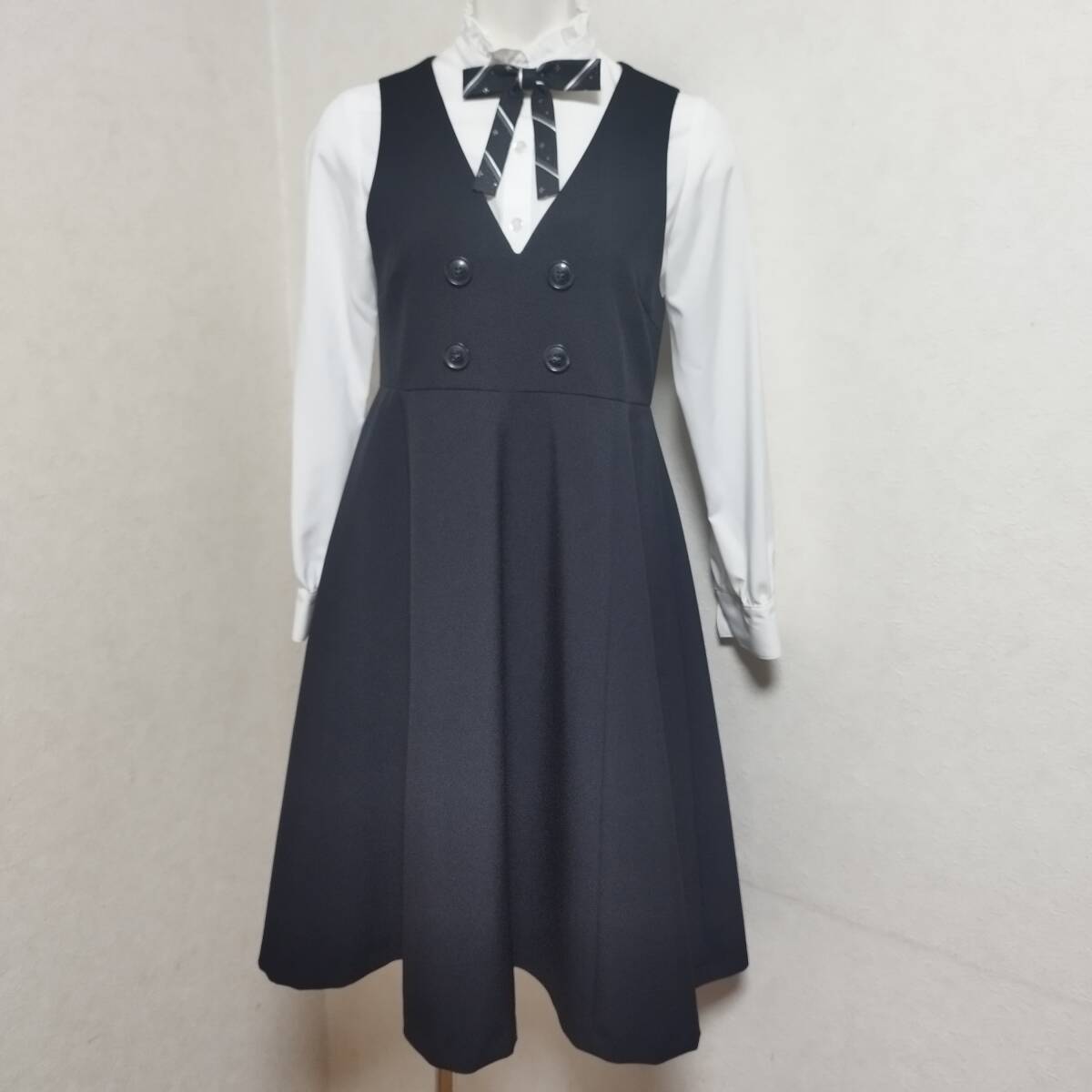 超美品 150女の子 卒服 卒業式スーツ CHOPIN ショパン ブラック 超美品 150女の子 卒服 卒業式スーツ CHOPIN ショパン ブラック