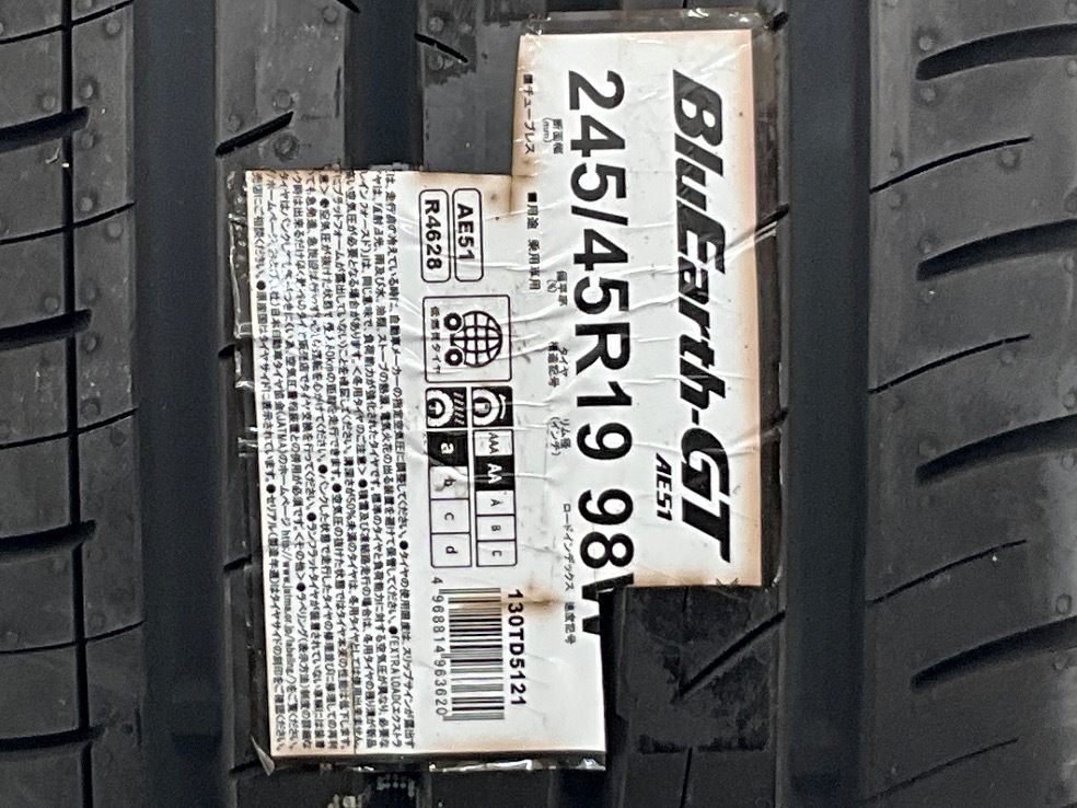 未使用 1本のみ 245/45R19 98W ヨコハマ BLUEARTH-GT AE51 夏 サマー 245/45/19 アウトランダー 國産 日本制 b5607