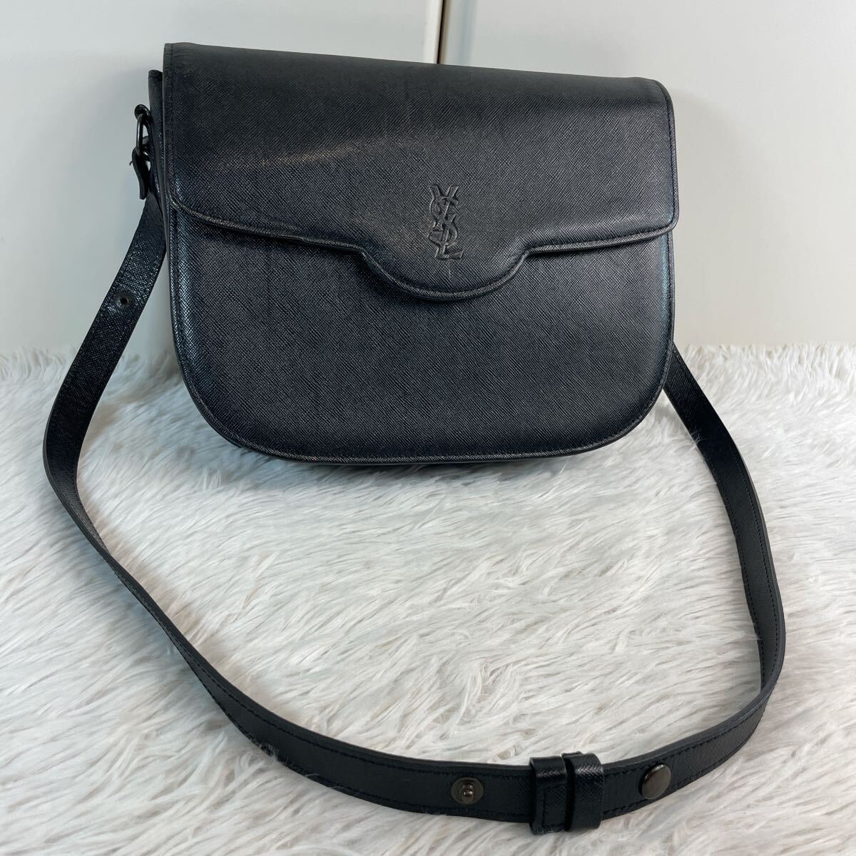 YSL イヴサンローラン ショルダーバッグ レザー ヴィンテージバッグ