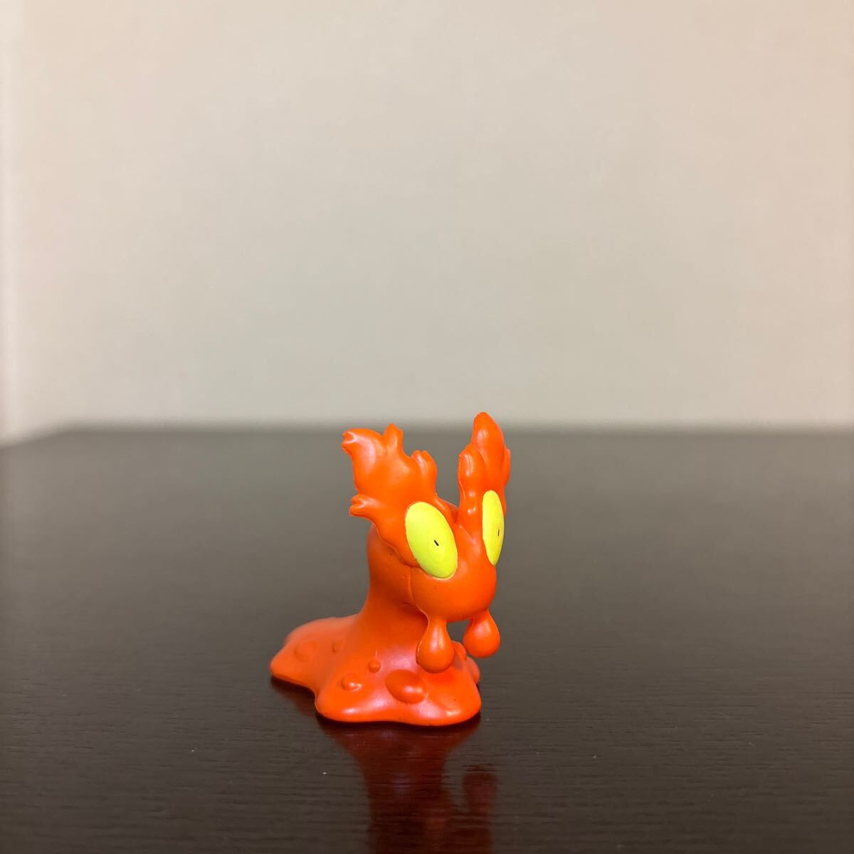 モンコレ 旧黄色台紙 218 マグマッグ 中古品 ポケモン フィギュア ポケットモンスター モンスターコレクション