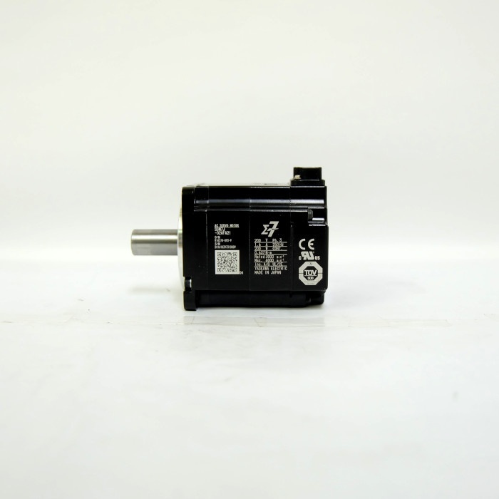 安川電機　回転型サーボモータ　SGM7J-02AFA21_画像1