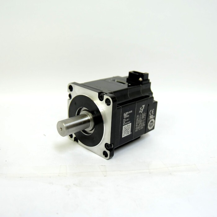 安川電機　回転型サーボモータ　SGM7J-02AFA21_画像3