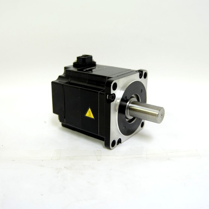 安川電機　回転型サーボモータ　SGM7J-02AFA21_画像4