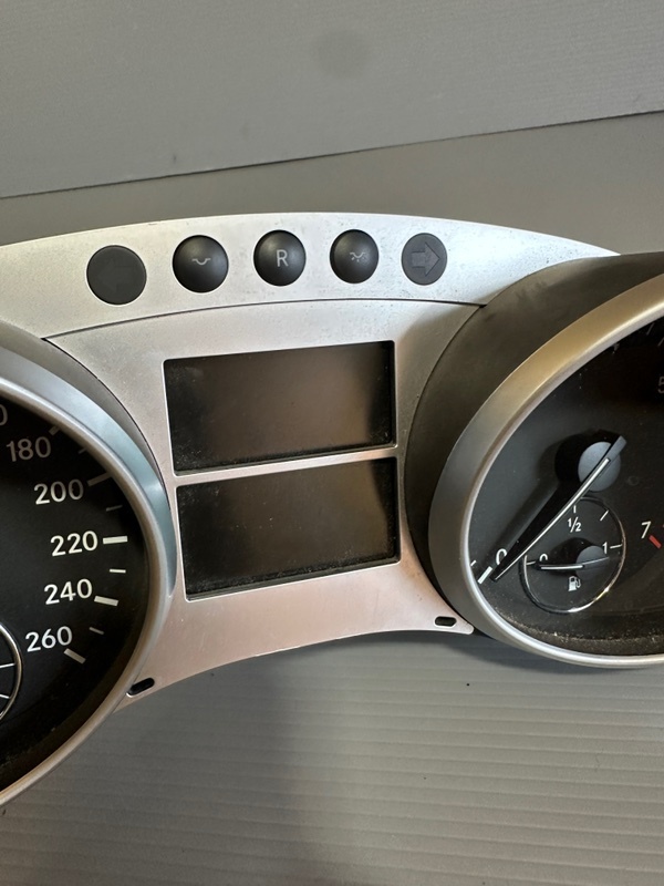 【21026】2008 ベンツ ML350 W164 前期 スピードメーター A2514405011 Mercedes BENZ Speedmeter / Display / Instrument Cluster