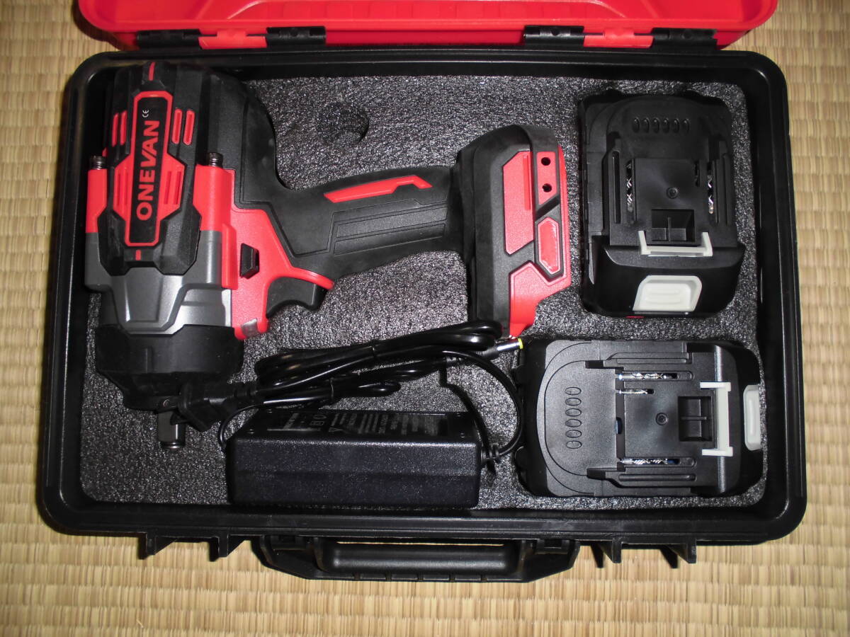 ♪♪ 新製品 最超強力2800N.M ♪ ONEVAN 1/2 ♪ブラシレス電動インパクトレンチ ♪ 即決は充電器 電池2個 収納箱付 フルセット♪♪