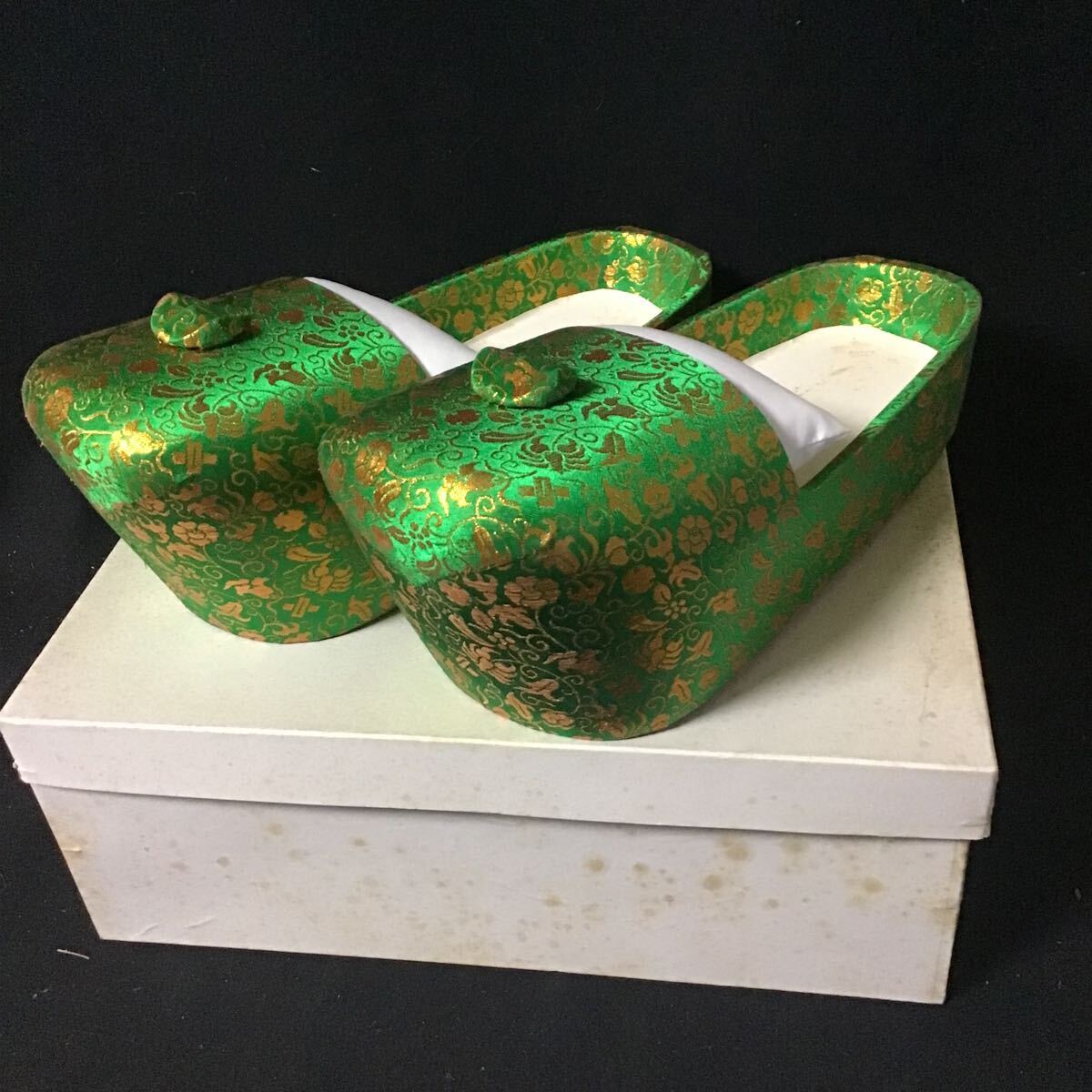 青金襴 靴 沓 挿鞋 履物 法要 全長30cm サイズ25.5cm 浅沓 金襴錦 唐草模様 正絹 僧侶 仏具 仏教美術 神具 神主