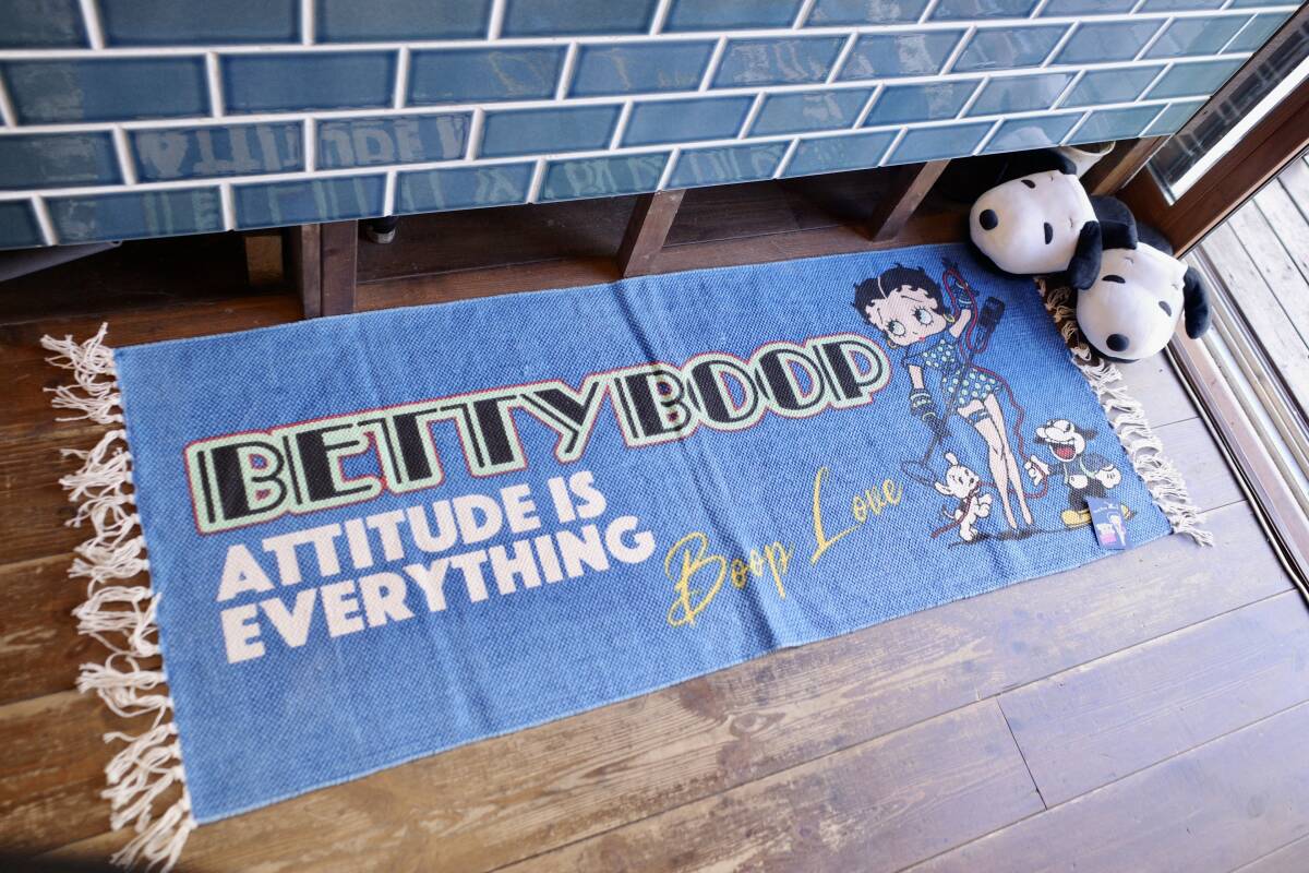 新品　Betty Boop　ベティちゃん　BLUE コットンマット　キッチン　５０cm×１２０cm　アメリカン　インテリア　ガレージ