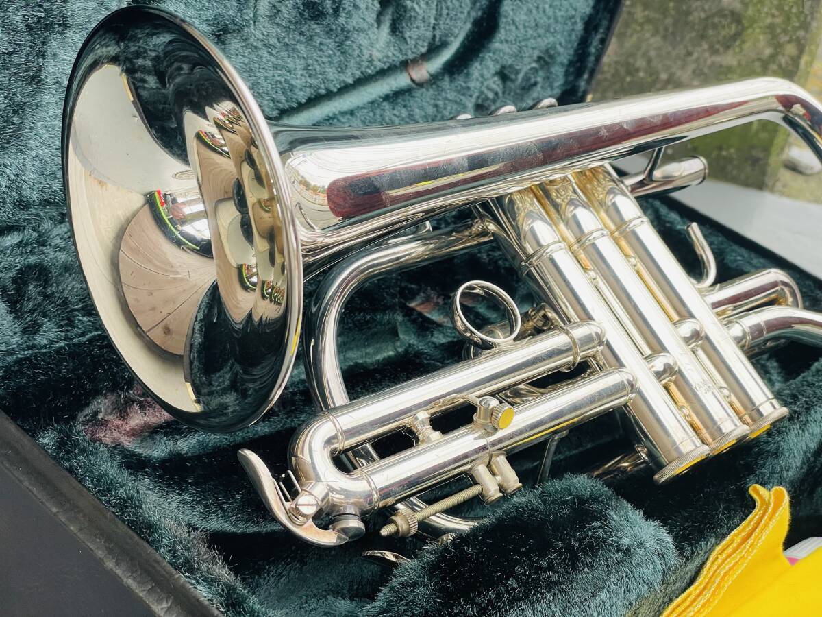 美品 YAMAHA/ヤマハ Custom YCR-8335S/YCR8335S コルネット 銀 美品 YAMAHA/ヤマハ Custom YCR-8335S/YCR8335S コルネット 銀