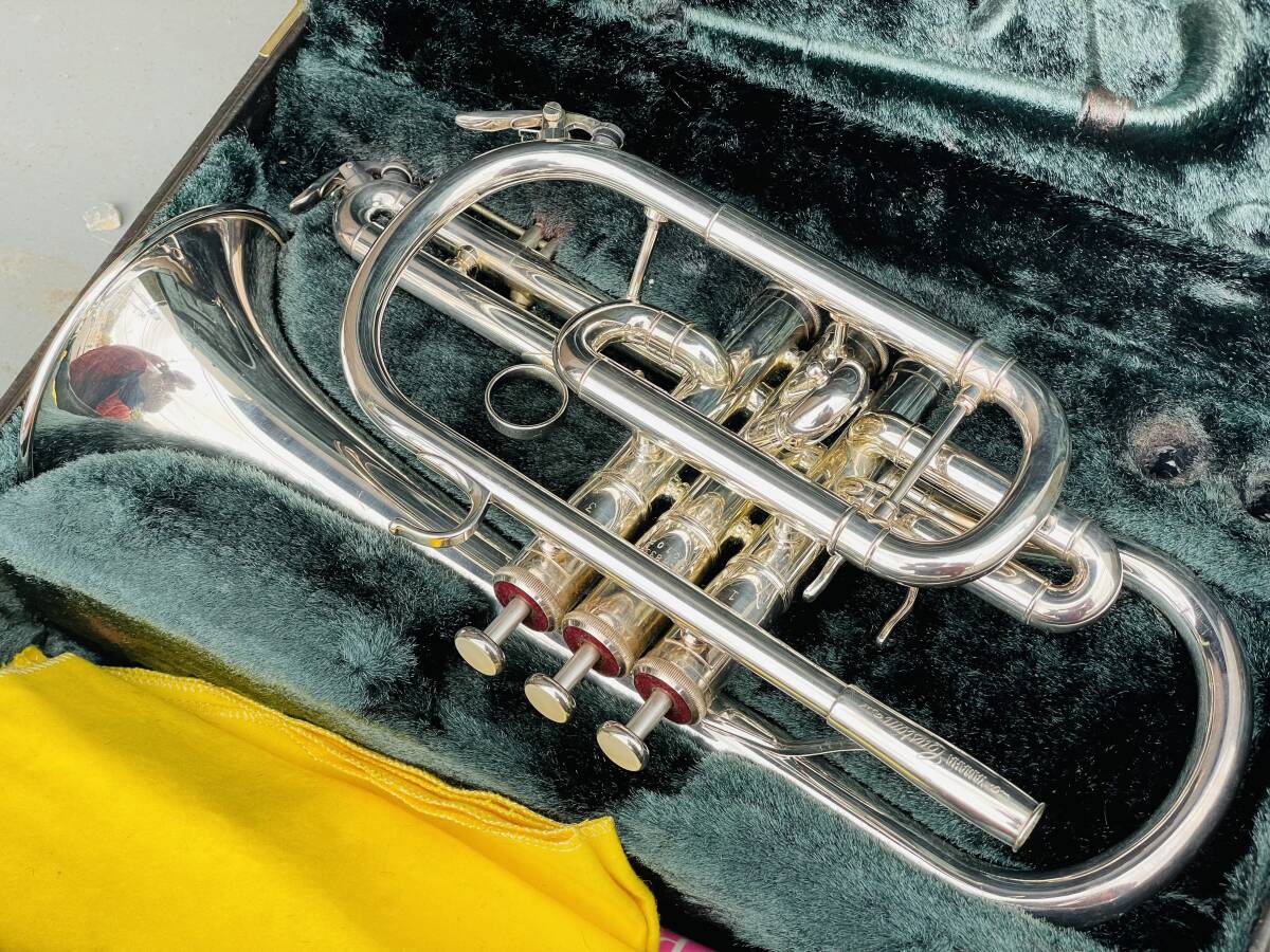 美品 YAMAHA/ヤマハ Custom YCR-8335S/YCR8335S コルネット 銀 美品 YAMAHA/ヤマハ Custom YCR-8335S/YCR8335S コルネット 銀