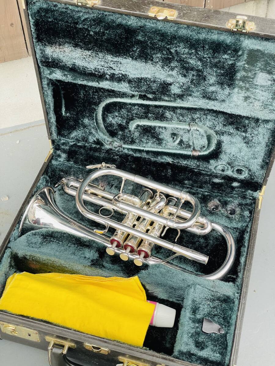 美品 YAMAHA/ヤマハ Custom YCR-8335S/YCR8335S コルネット 銀 美品 YAMAHA/ヤマハ Custom YCR-8335S/YCR8335S コルネット 銀