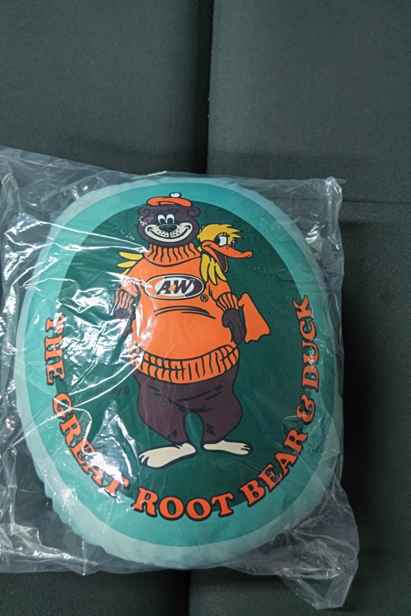 A＆W chocolateJesus コラボ 限定 クッション 新品 未使用 エンダー チョコジー 沖縄 ルーティ C DUCK