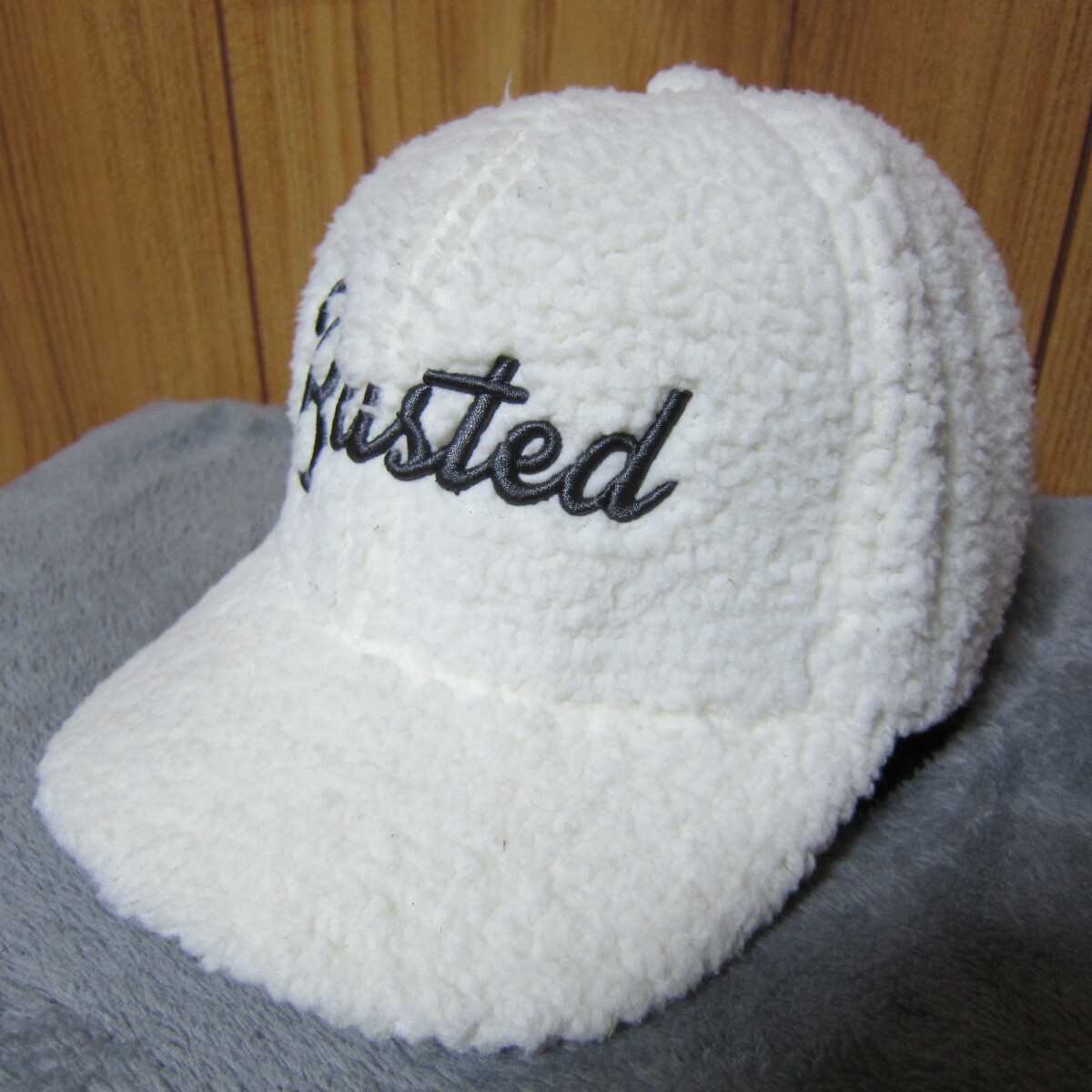 BEAMS HEART ビームスハート　Busted　もこもこ ボア　キャップ　帽子　白　57cm　S2412B