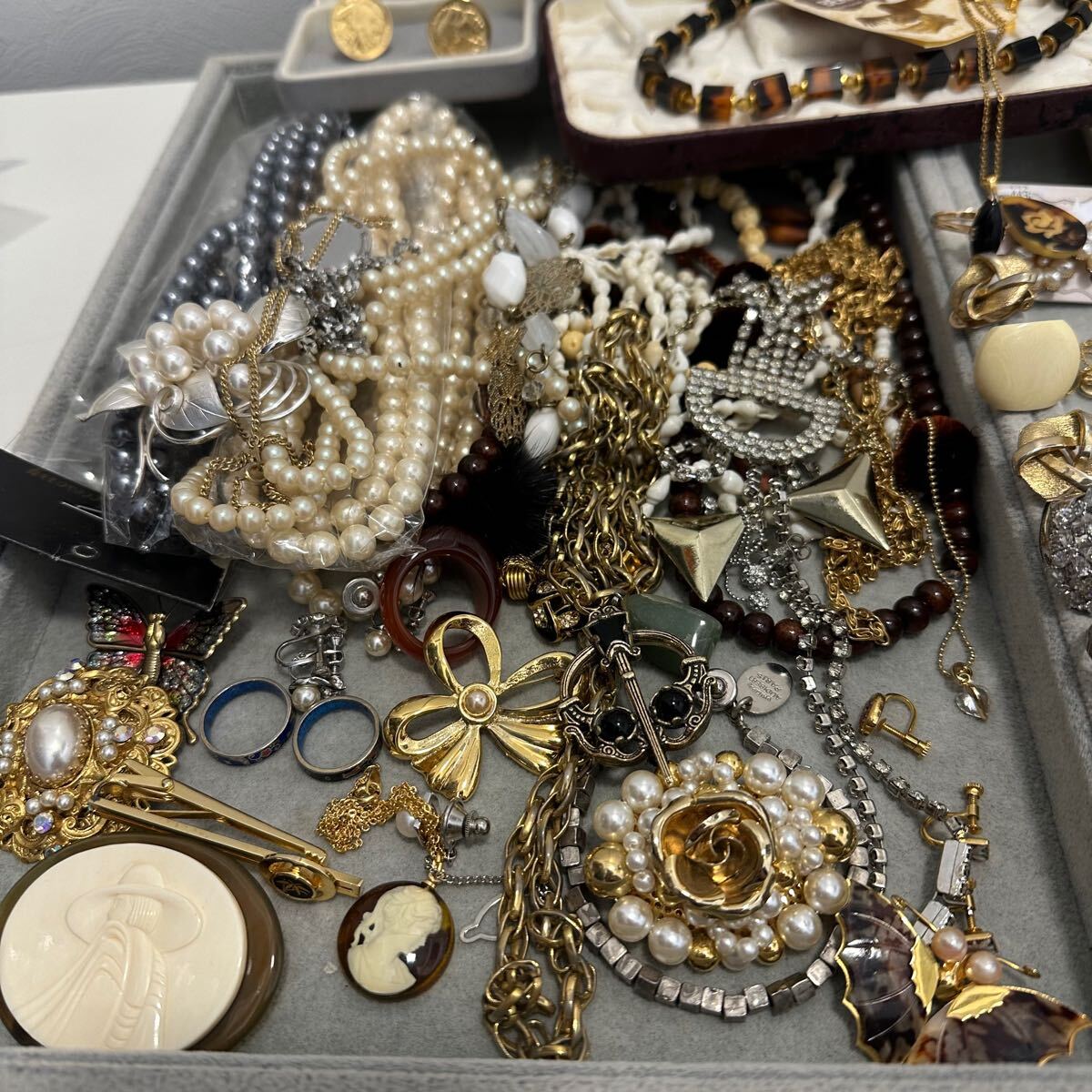 イミテーション まとめ売り ネックレス ブローチ イヤリング ネクタイピン 約1763g】アクセサリー 大量 まとめ ネックレス 指輪 カフス