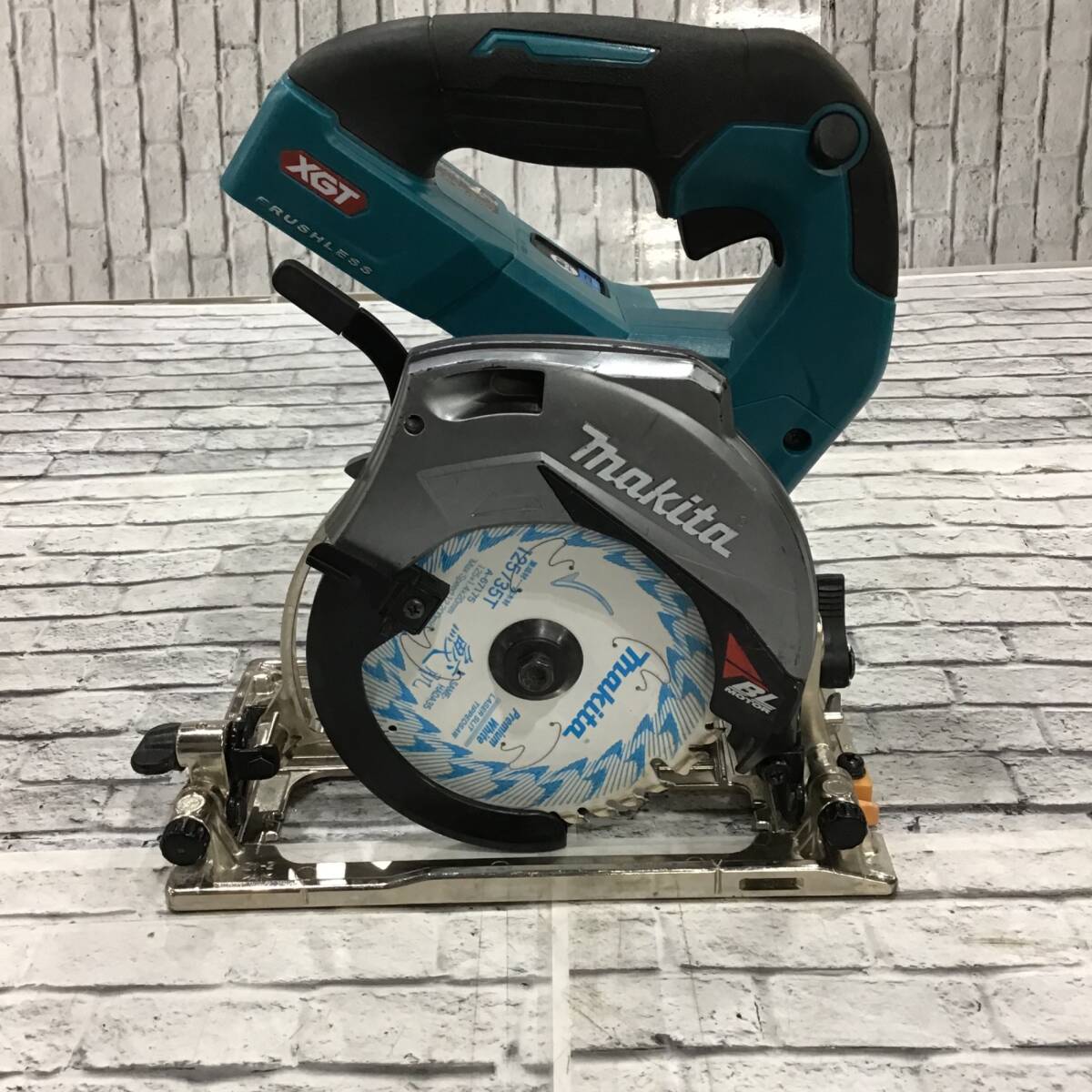 中古品】☆マキタ(makita) コードレスマルノコ HS005GZ 中古品】☆マキタ(makita) コードレスマルノコ HS005GZ