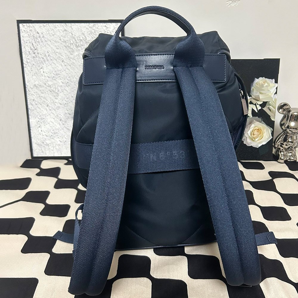 RIMOWA リモワ フラップ バックパック ラージ ネイビー リュック RIMOWA リモワ フラップ バックパック ラージ ネイビー リュック
