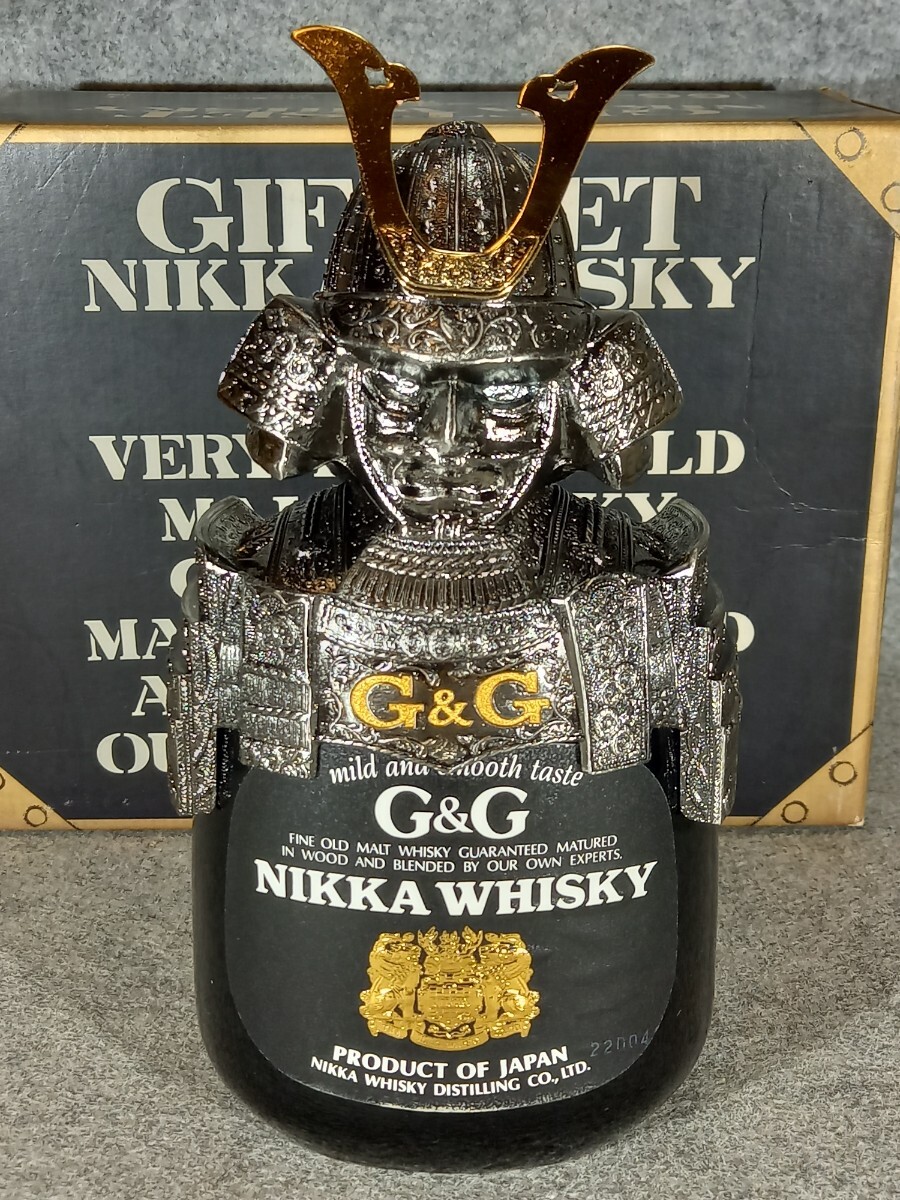 リアル 西洋甲冑 ボトルカバー G&G WHISKY NIKKA ニッカウイスキー 鎧 ノベルティ|アンティーク、コレクション 販促品 グッズ ボトルキャップ 金属製 騎士 コレクション