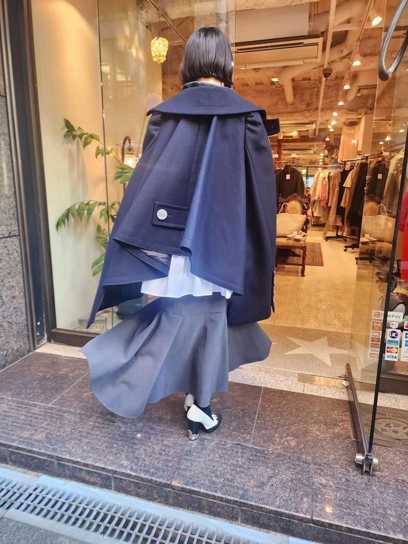 sacai サカイ 21AW Wool Melton×Suiting Cape ウールメルトン sacai サカイ 21AW Wool Melton×Suiting Cape ウールメルトン