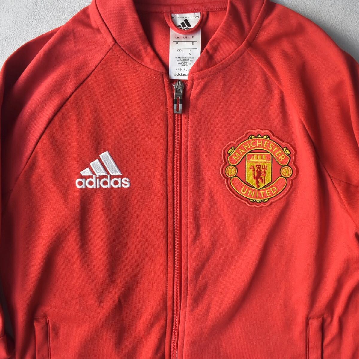 マンU】adidas Manchester United トラックジャケット デカロゴ マンU】adidas Manchester United トラックジャケット デカロゴ