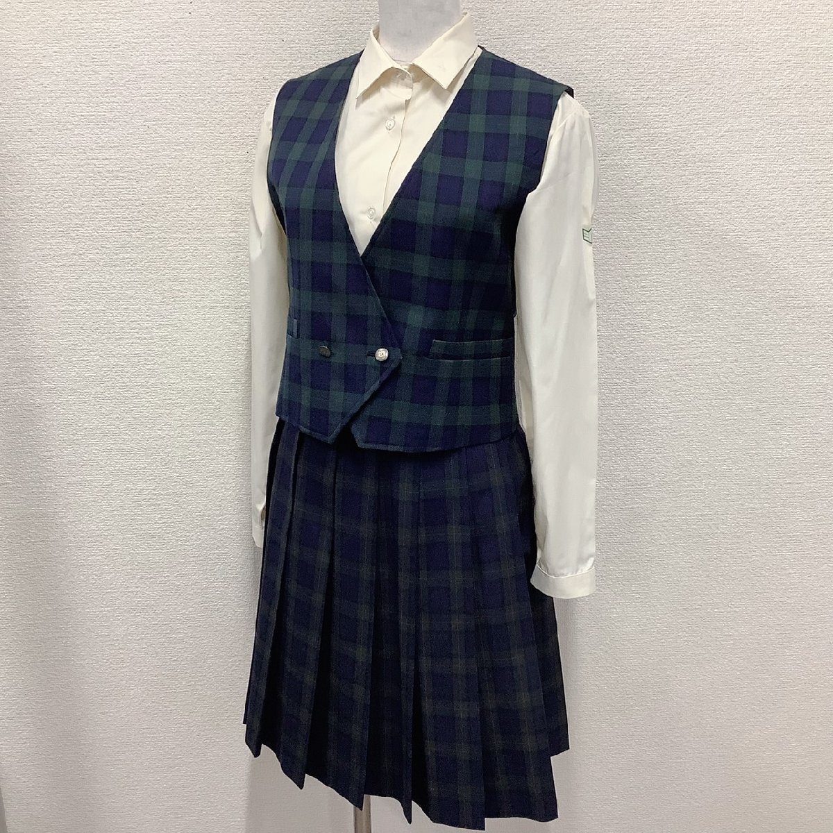 I1080/Y(中古)山形県 南陽高校 女子制服3点 /指定品/旧制服/ベスト:160A/ブラウス:L程度/スカート:W66丈51/SanRemoa/チェック柄/中学
