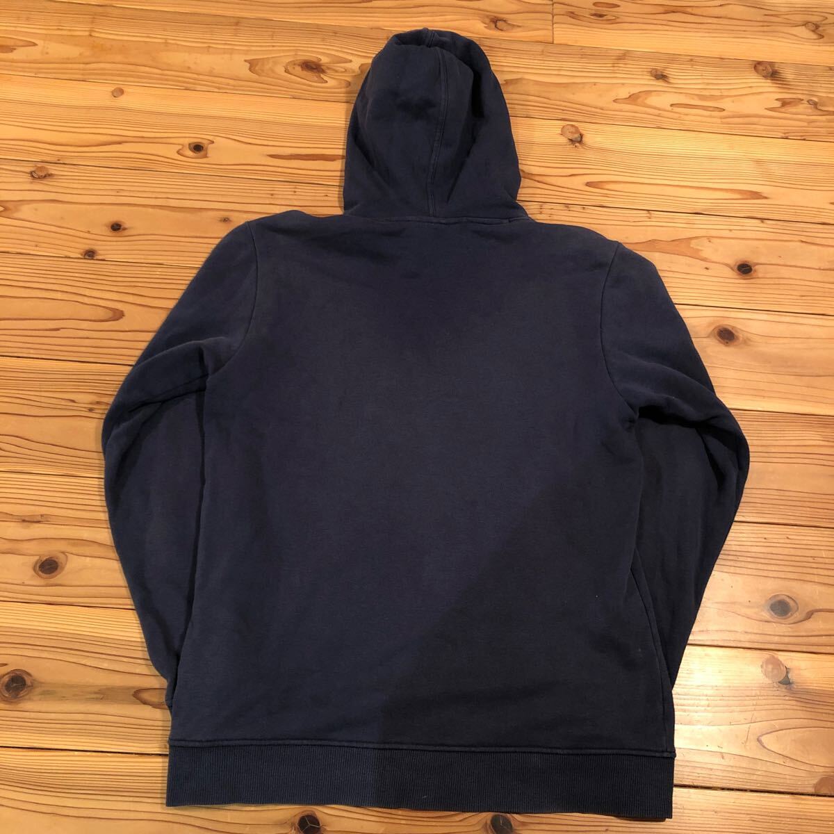 adidas パーカー　M