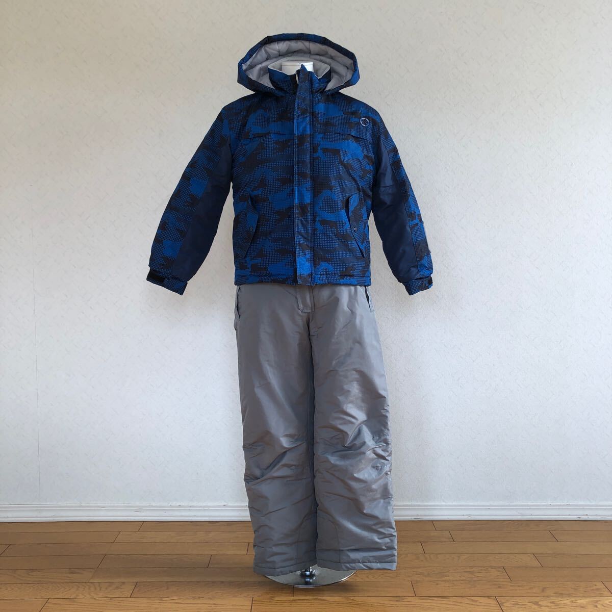 AC1263 雪遊び スキー スノボ ウェア ジュニア 上下セット 男の子 サイズ調節 140 カロライン