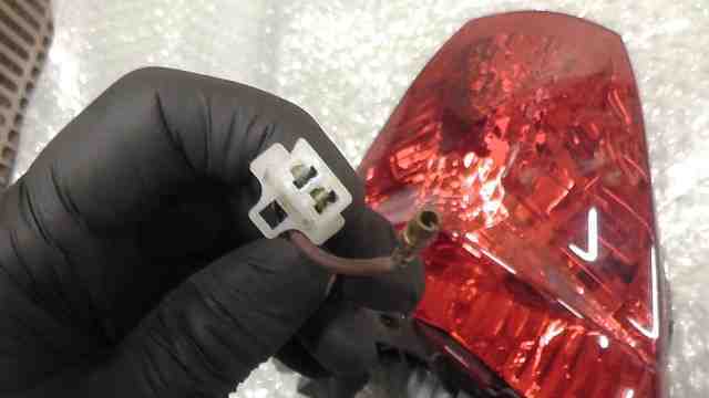 CBR250R MC41-1009xxx. задний фонарь *1734065302 б/у 