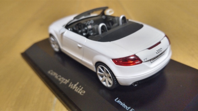 最旬ダウン Roadster TT AUDI シュコー 即決 アウディ ロードスター TT シュコー