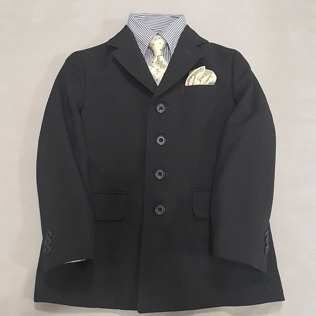 【超美品】NAVYMATE セットアップ スーツ キッズ　ボーイズ　男の子 120 入学式 卒園式　ピアノ発表会 冠婚葬祭 フォーマル サスペンダー_画像2