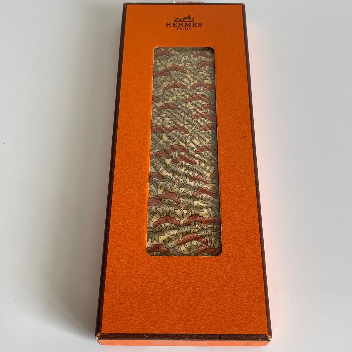  Hermes (HERMES) leaf .. design necktie new goods unused box attaching 