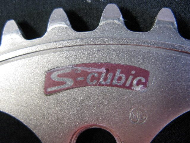 ピスト?競輪/NJS認(rèn)定sugino75【S3-cubic】大ギア厚歯51T/PCD:144mm金色中古品