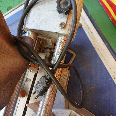 【中古現(xiàn)狀品】日立工機(jī)　Hitachi　C8FB　216mm 卓上スライドマルノコ