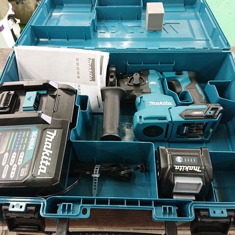 【中古現状品】MAKITA　マキタ　HR010G　充電式ハンマドリル　BL4040 バッテリー DC40RA 充電器セット