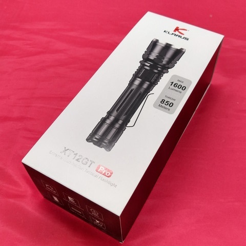 【中古現状品】KLARUS XT12GT PRO ビームリーチ 800メートル 1600ルーメン 充電式LED懐中電灯