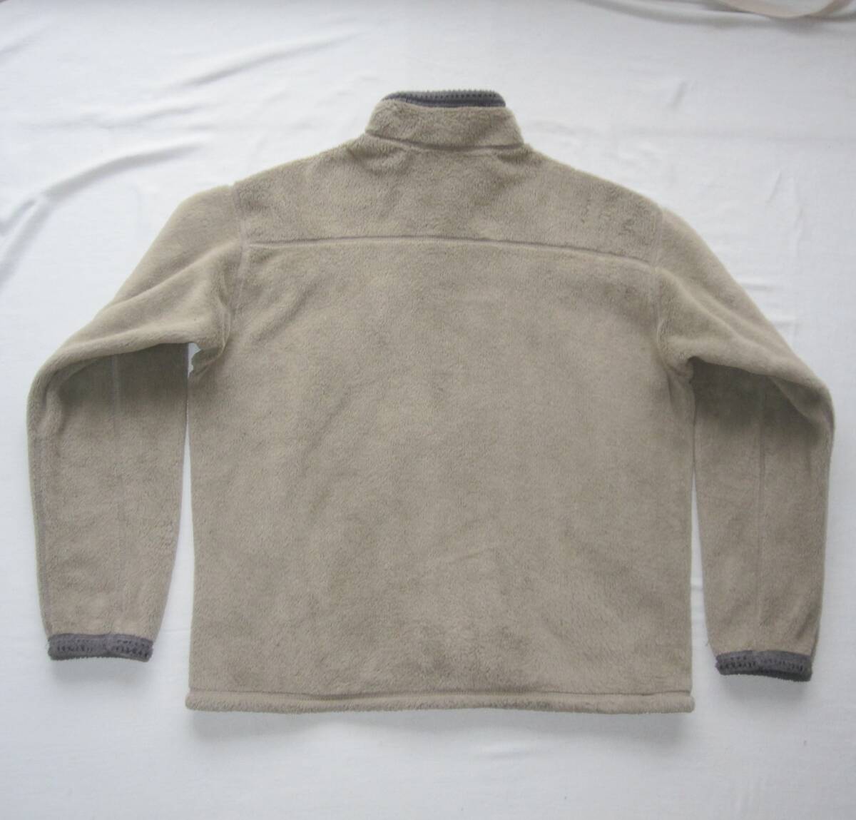 02 パタゴニア R4 ジャケット (L) レトロカーキ / patagonia 02 パタゴニア R4 ジャケット (L) レトロカーキ / patagonia