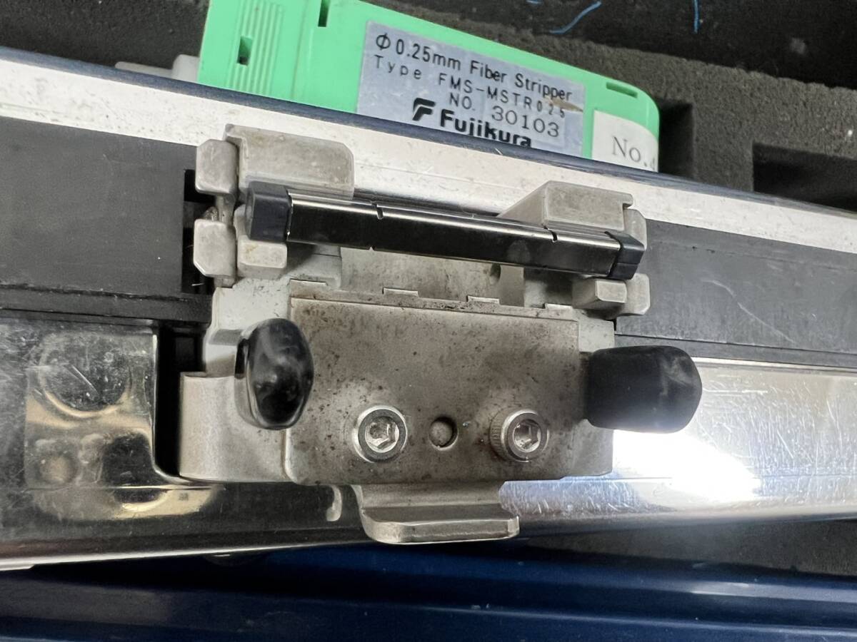 (JT2412)Fujikura[FMS-MSTR025]Φ0.25mm Fiber Stripper б/у утиль фотография . все 