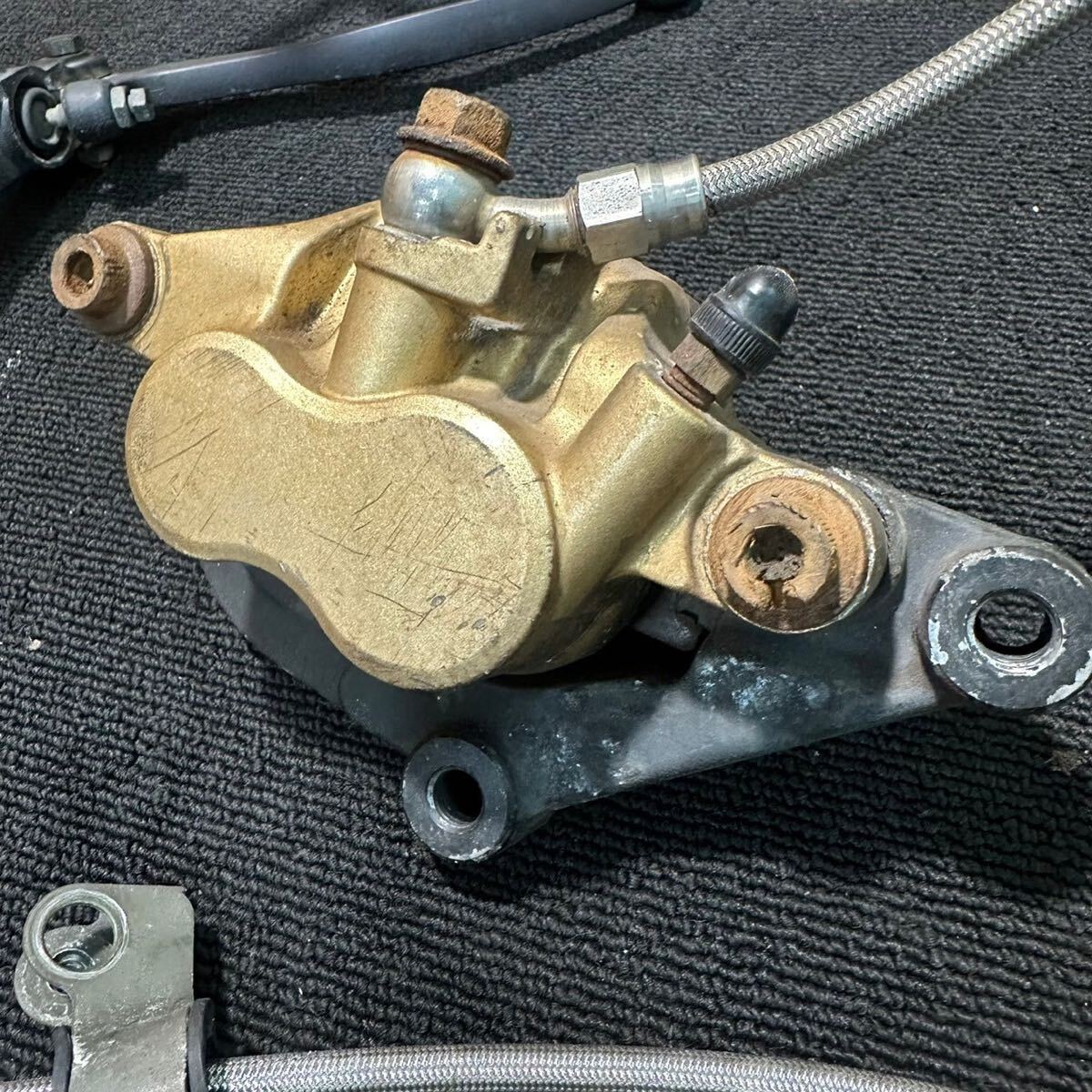 A41 SG03J マジェスティ　YAMAHA 純正　フロントキャリパー　ブレーキマスター　社外メッシュホース　パッド付き　ヤマハ　マジェC 