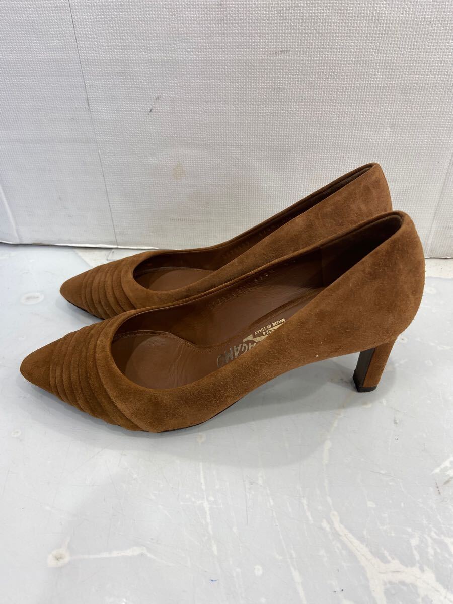 【Salvatore Ferragamo サルヴァトーレフェラガモ】DG75505 パンプス UK6.5 ブラウン レザー ラグジュアリー 2412oki n