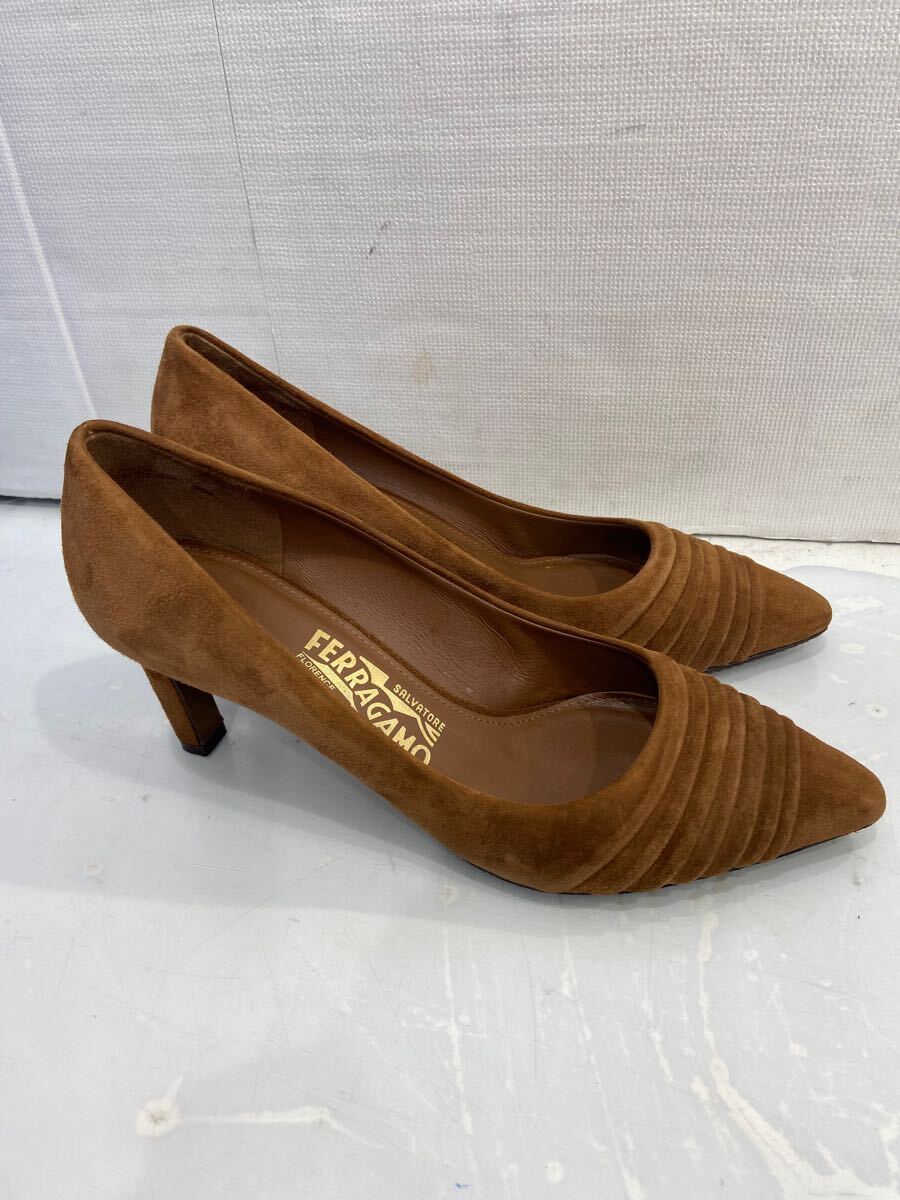 【Salvatore Ferragamo サルヴァトーレフェラガモ】DG75505 パンプス UK6.5 ブラウン レザー ラグジュアリー 2412oki n